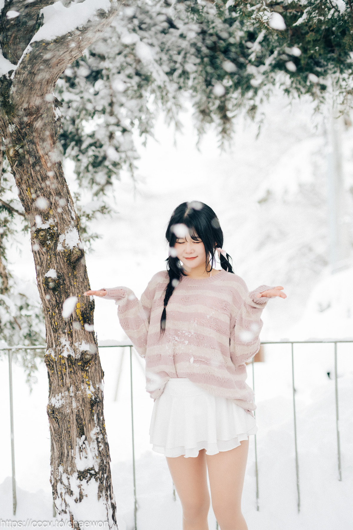 ZIA.Kwon 권지아, [Loozy] Snow Girl Set.01 [56P]