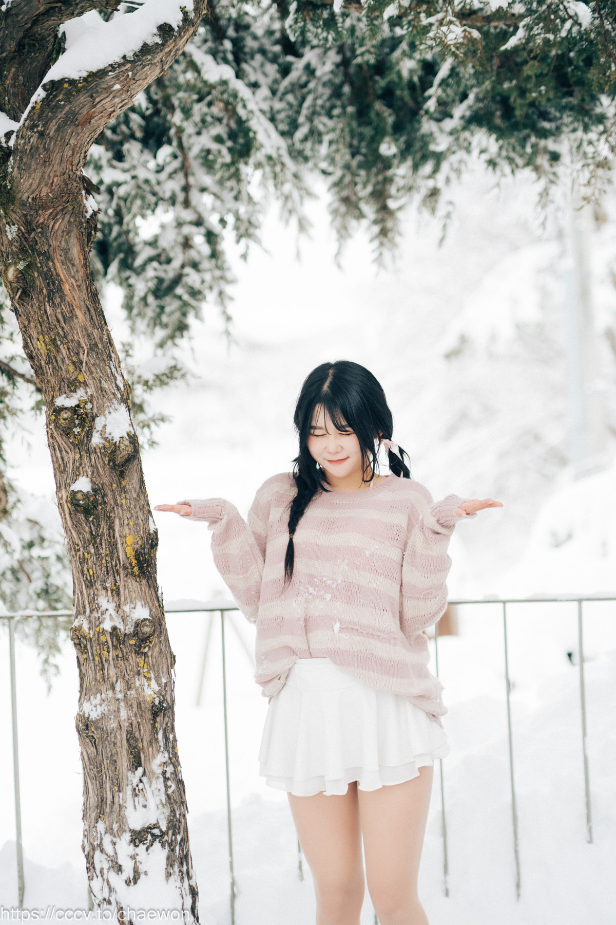 ZIA.Kwon 권지아, [Loozy] Snow Girl Set.01 [56P]