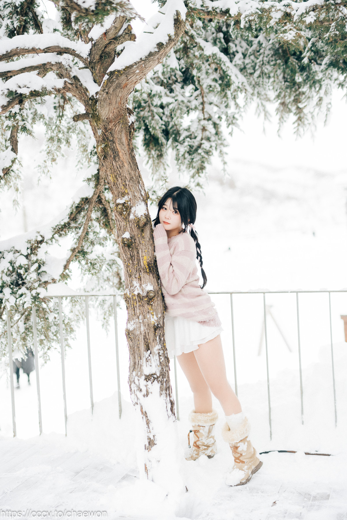 ZIA.Kwon 권지아, [Loozy] Snow Girl Set.01 [56P]