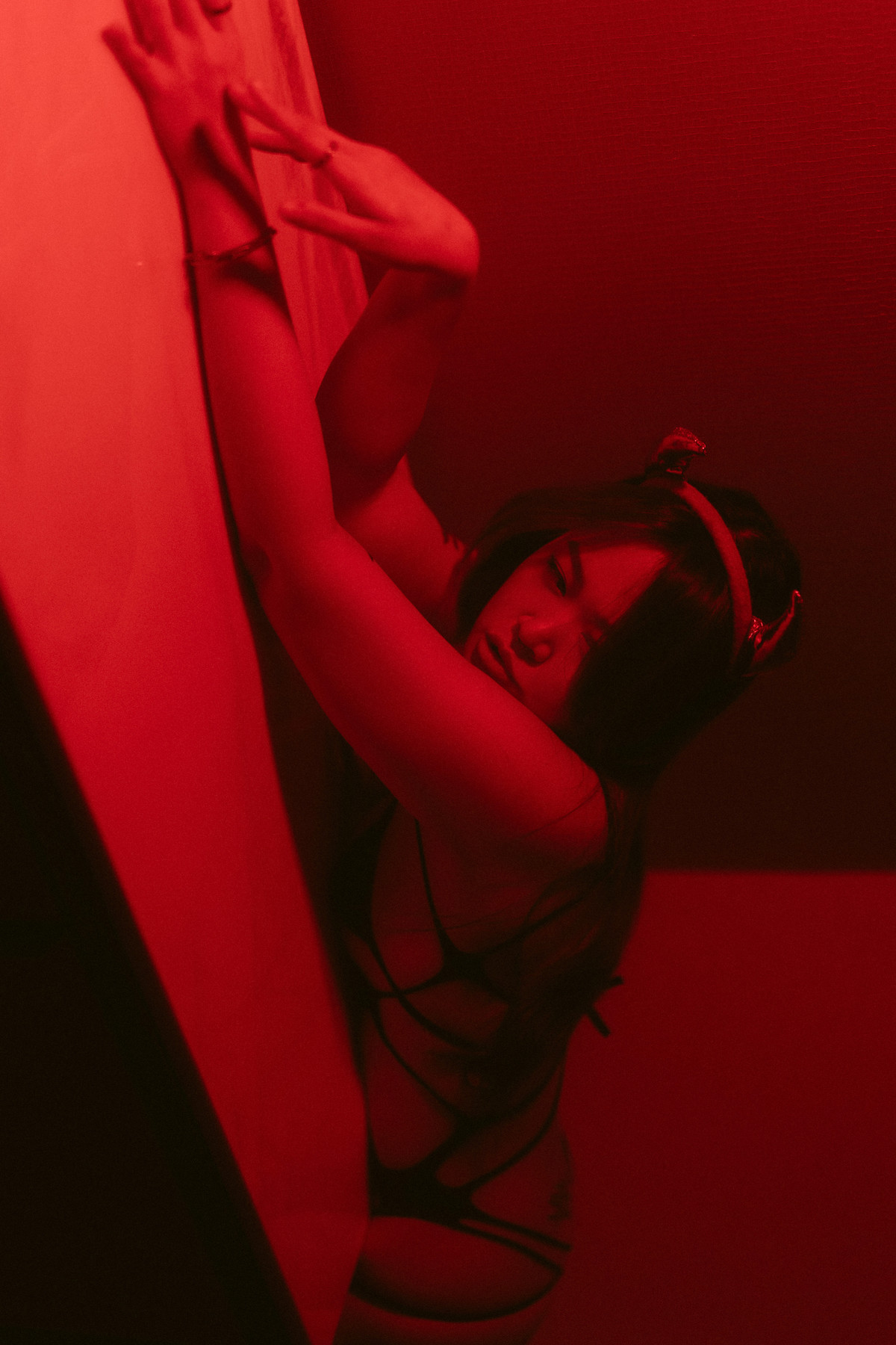 Yukari ゆかり, [DCP-snaps] Vol.3 Halloween Red Set.02 [67P]