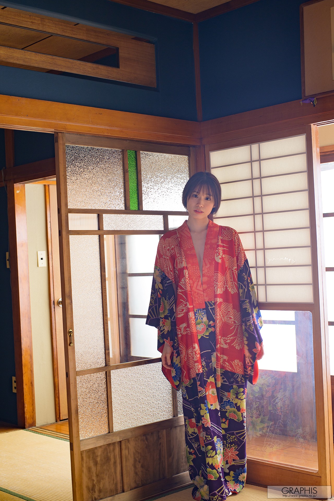 Nana Miho 未歩なな, [Graphis] Gals 「VIVACIOUS」 Vol.03 [24P]