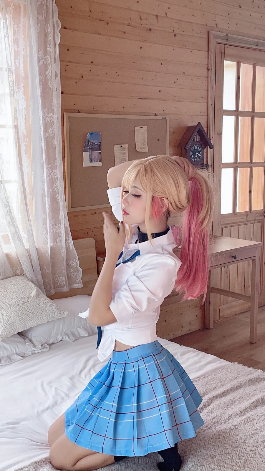阳光美少女萌芽儿o0海梦主题性感衬衫配牛仔短裤半脱露比基尼秀曼妙身姿诱惑写真 [33P]