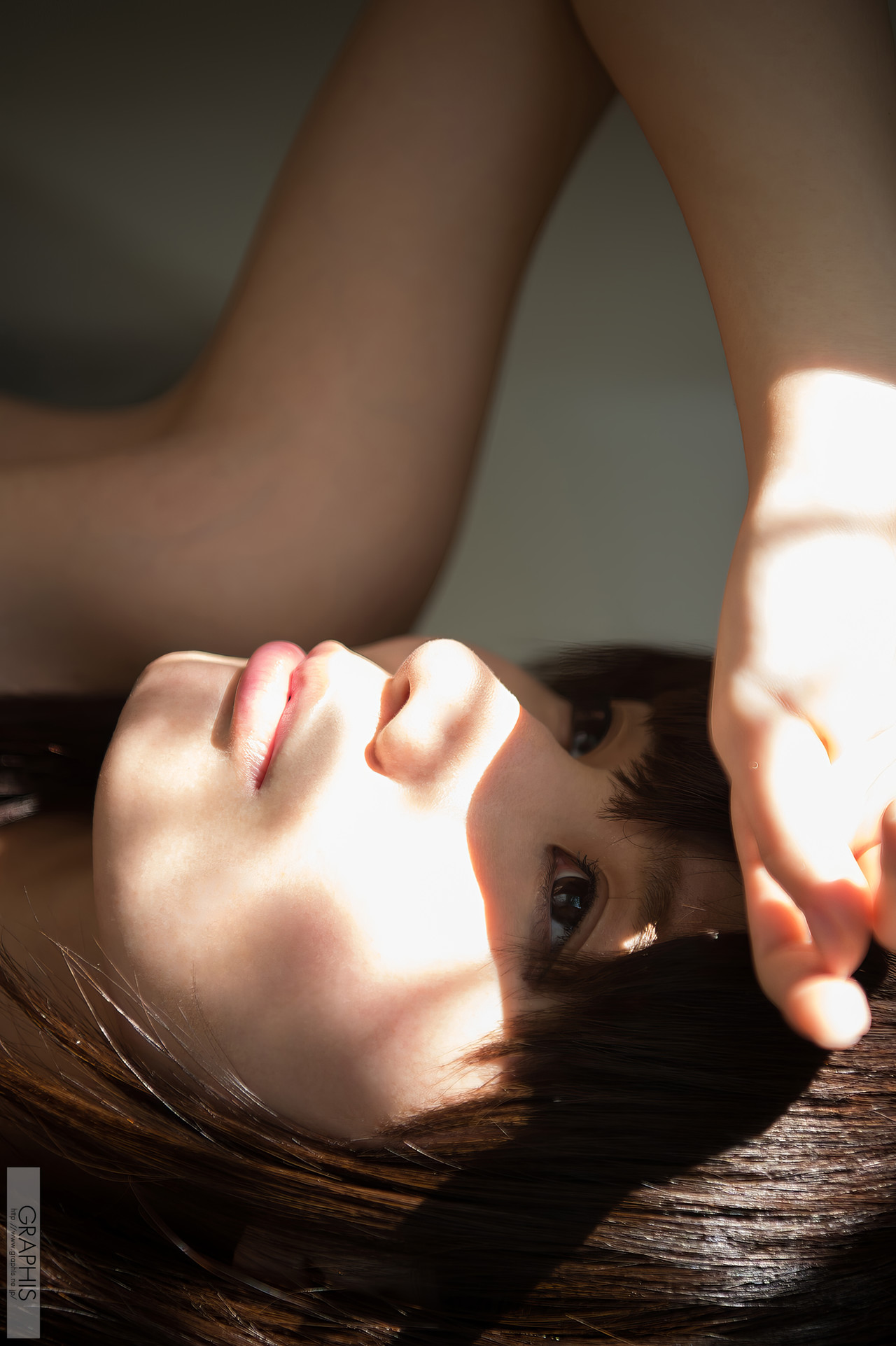 Mii Kurii 栗衣みい, [Graphis] First Gravure 初脫ぎ娘 Vol.03 [37P]