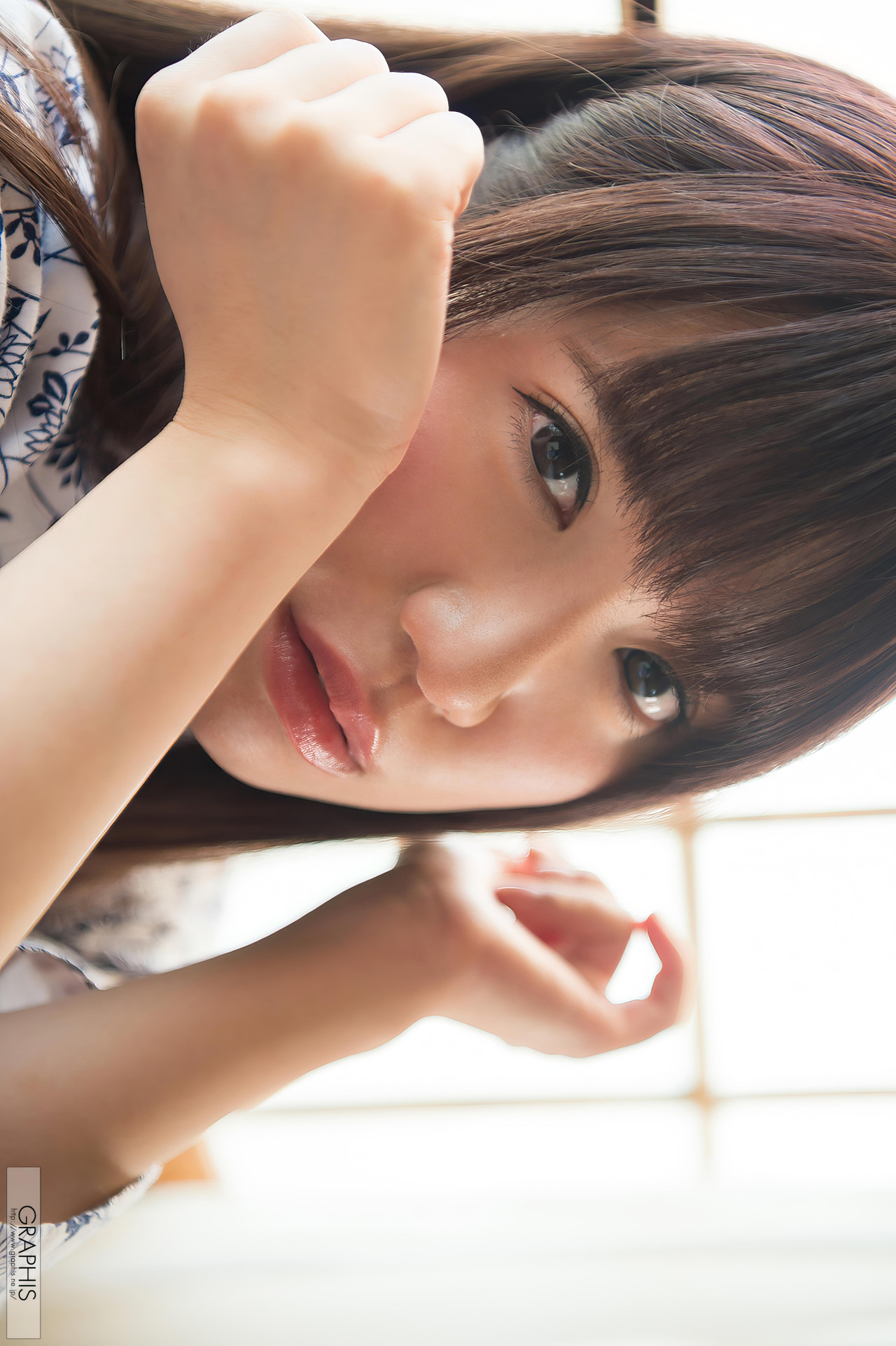Rin Hatsumi 初美りん, [Graphis] Gals 『Look at me!』 Vol.04 [33P]