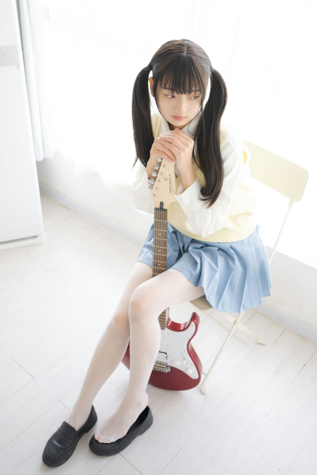 赤西夜夜 - 吉他少女 [83P]