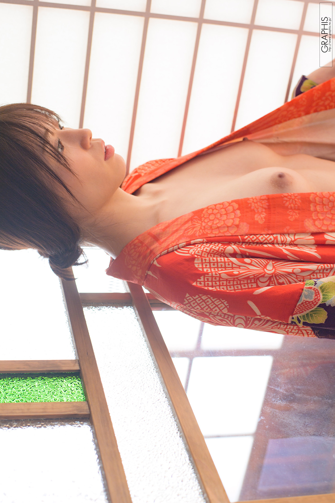 Nana Miho 未歩なな, [Graphis] Gals 「VIVACIOUS」 Vol.03 [24P]