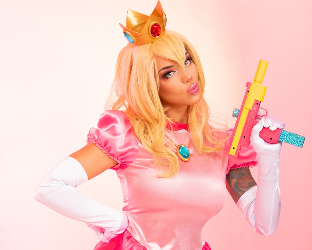 Alex Zedra – Princess Peach