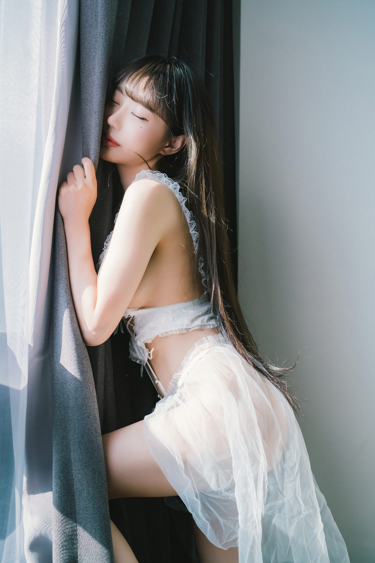 Jucy 쥬시, [Moon Night Snap] Jucy Vol.05 [44P]