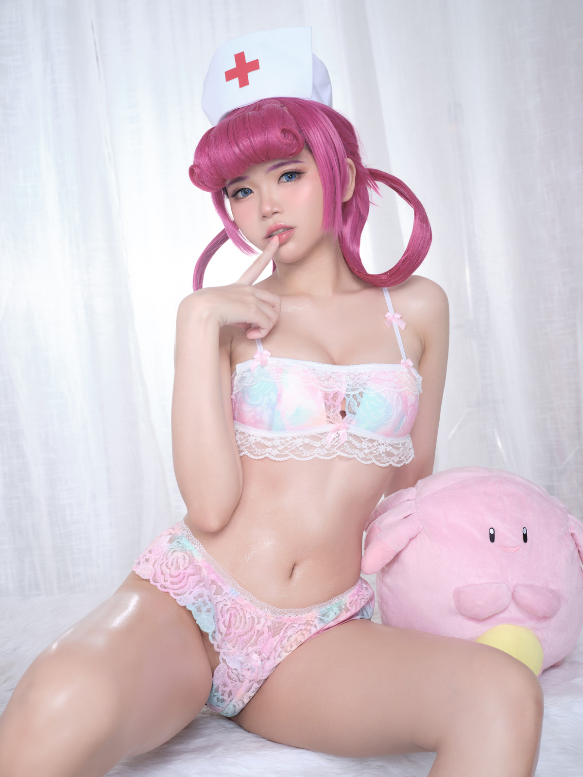 Cosplay ZinieQ Nurse Joy [35P]