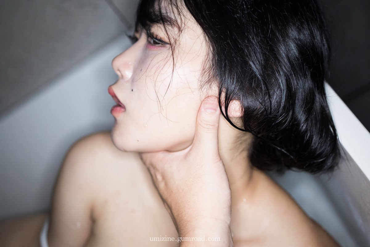 UMIZINE Zia 지아 – Vol 2 Bathtub Mermaid B