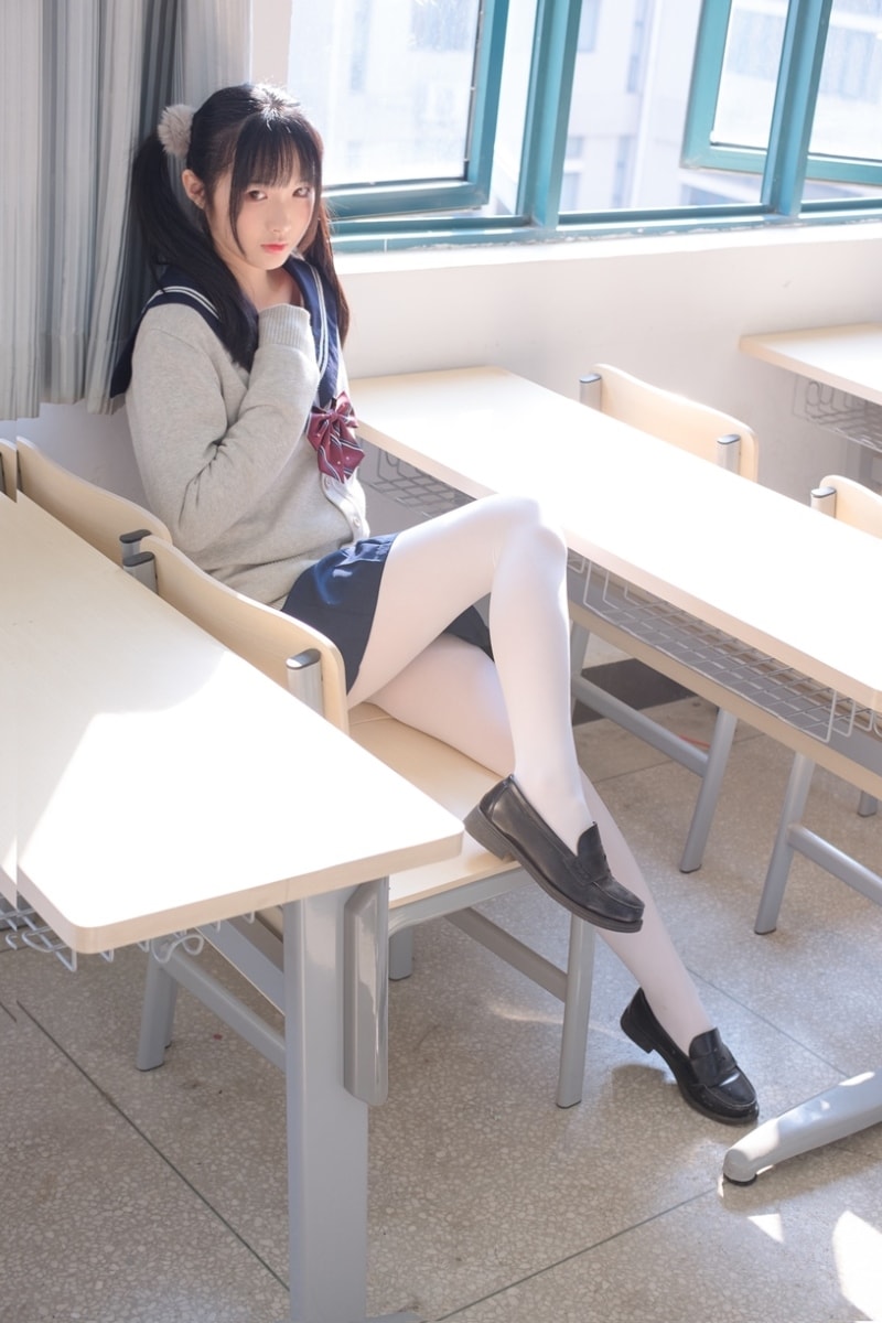 森萝财团 - SSR 004 School Uniform [66P]