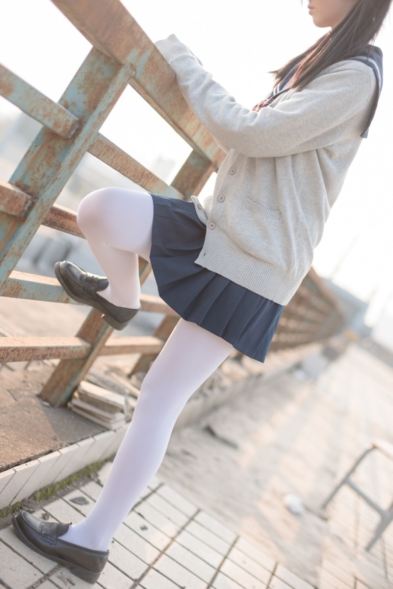 森萝财团 - SSR 004 School Uniform [66P]