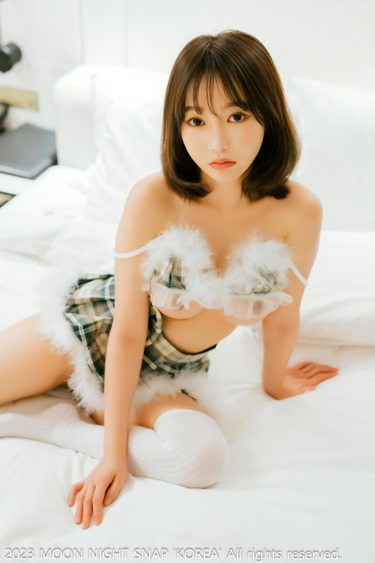 Jucy 쥬시, [Moon Night Snap] Mature Rabbit Set.01 [70P]