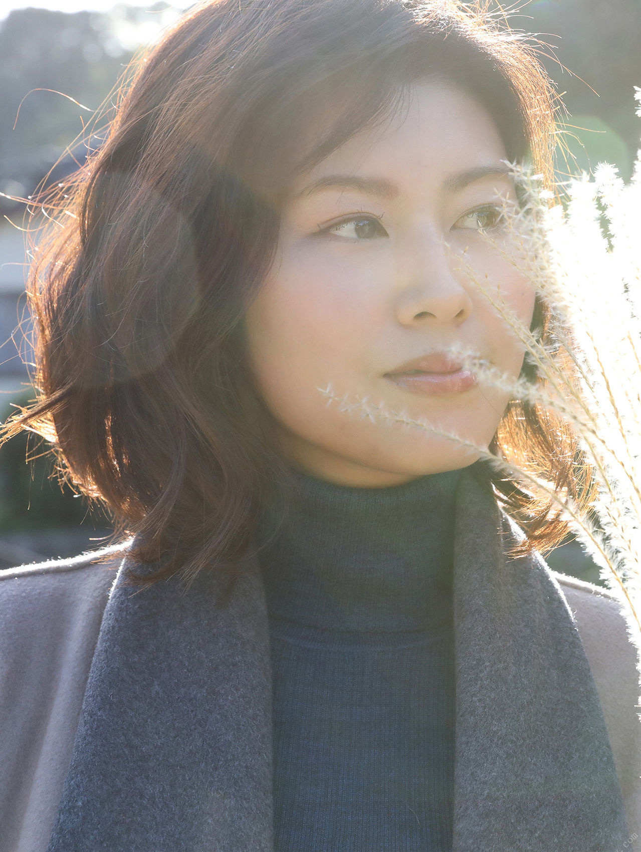 美乃すずめ 小野夕子, 週刊ポストデジタル写真集 神戸の女ＶＳ湘南の女 愛をちょうだい Set.04 [26P]