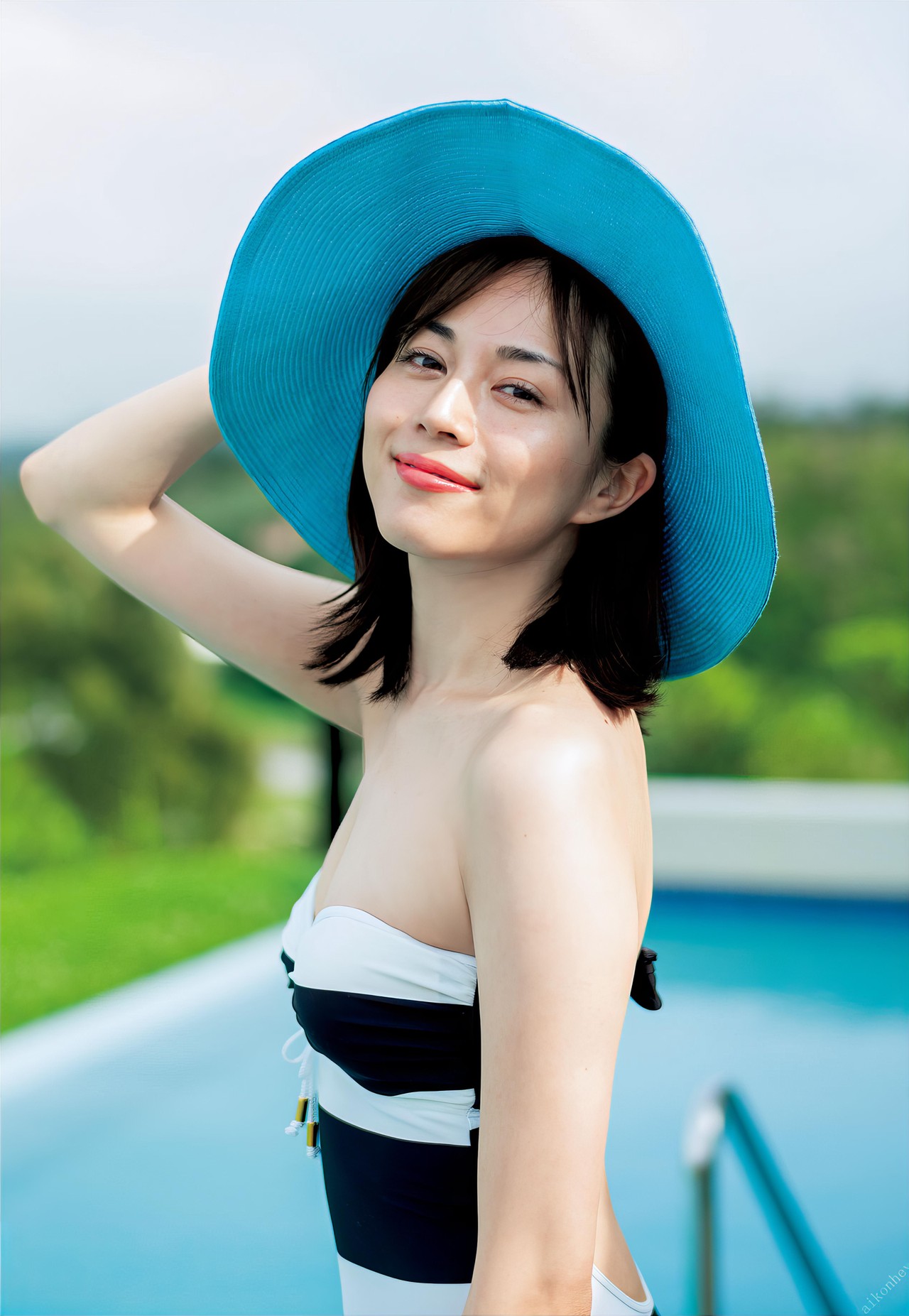 Manami Higa 比嘉愛未, 写真集 [Flap] Set.01 [34P]