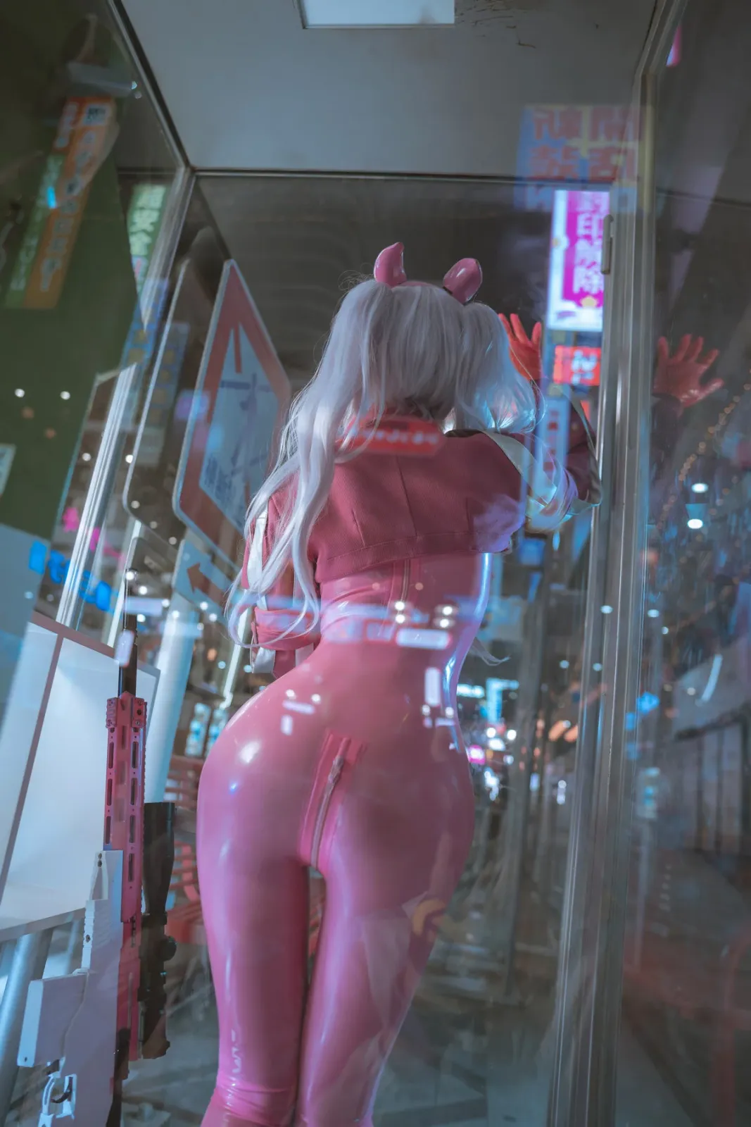 阳光美少女萌芽儿o0爱丽丝主题户外性感粉红连体衣紧身秀凹凸身材撩人诱惑写真 [108P]