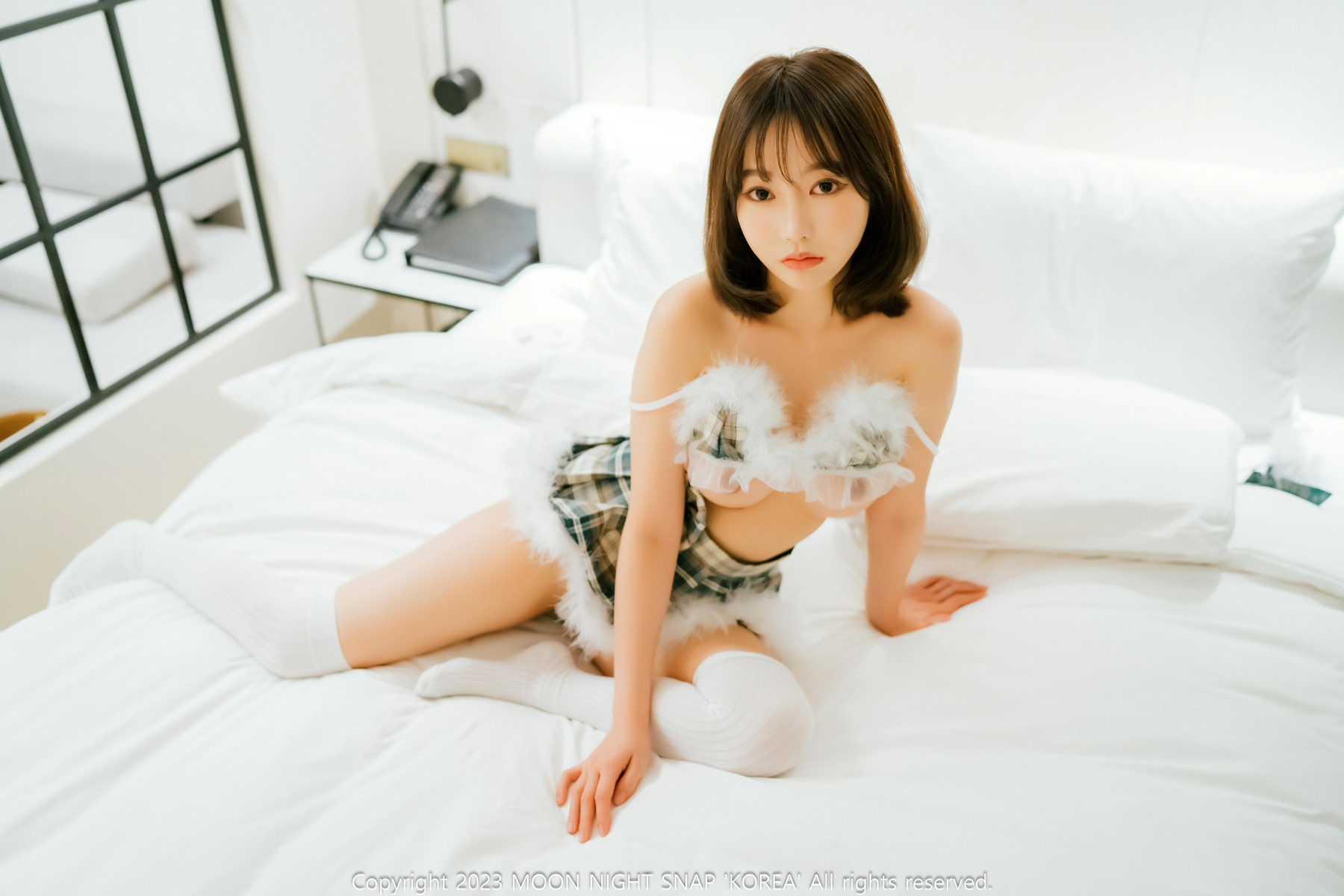 Jucy 쥬시, [Moon Night Snap] Mature Rabbit Set.01 [70P]