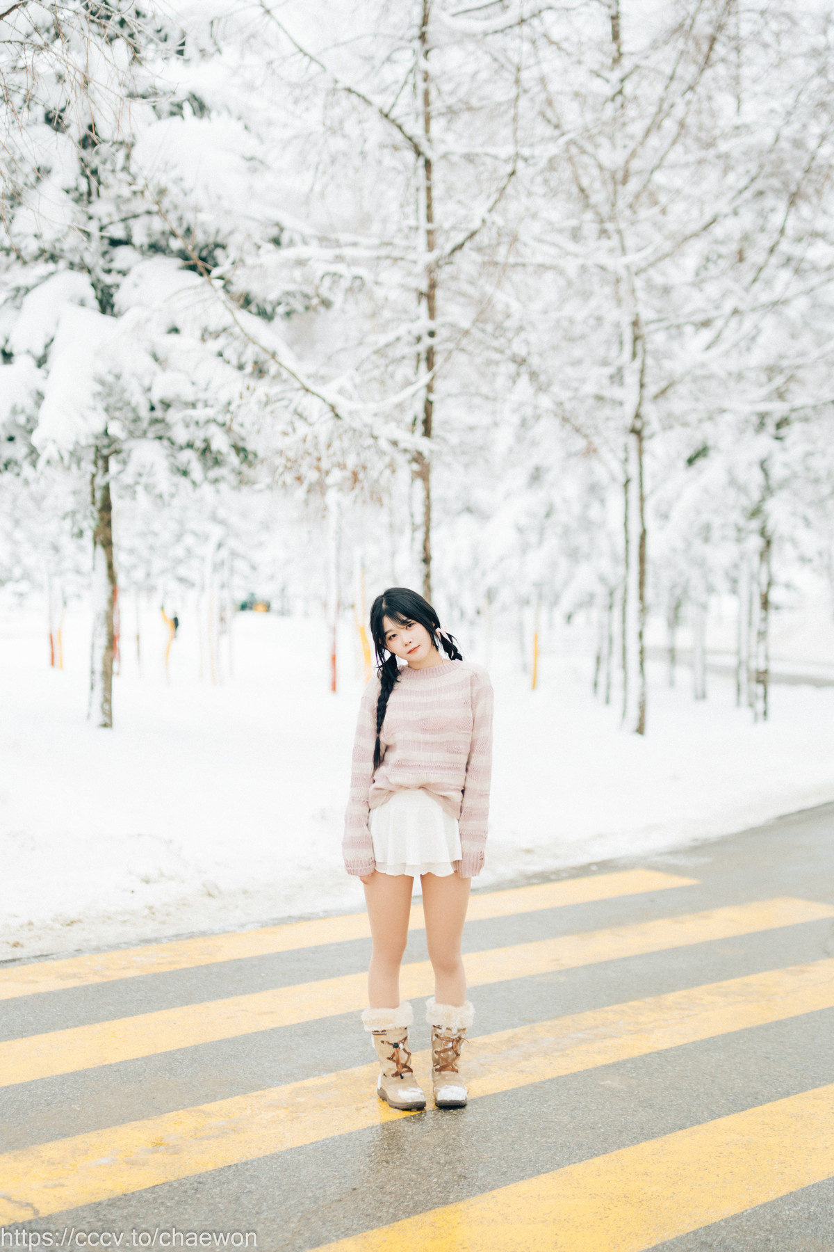 ZIA.Kwon 권지아, [Loozy] Snow Girl Set.02 [56P]