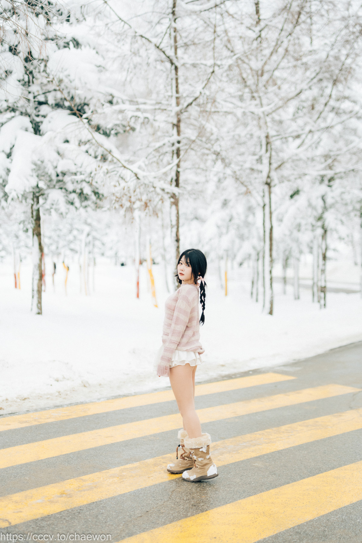 ZIA.Kwon 권지아, [Loozy] Snow Girl Set.02 [56P]