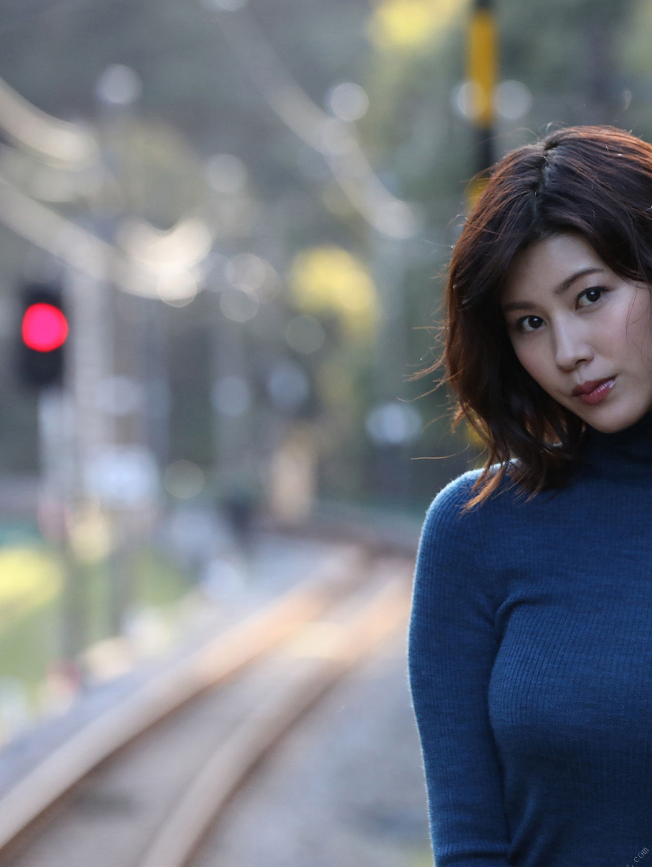美乃すずめ 小野夕子, 週刊ポストデジタル写真集 神戸の女ＶＳ湘南の女 愛をちょうだい Set.04 [26P]