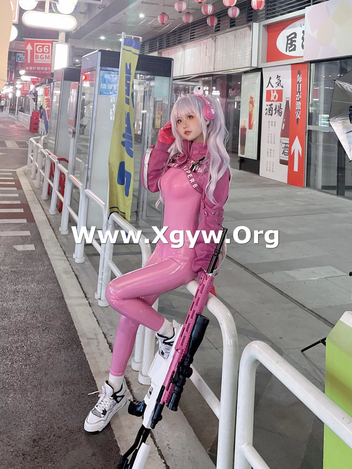 阳光美少女萌芽儿o0爱丽丝主题户外性感粉红连体衣紧身秀凹凸身材撩人诱惑写真 [108P]
