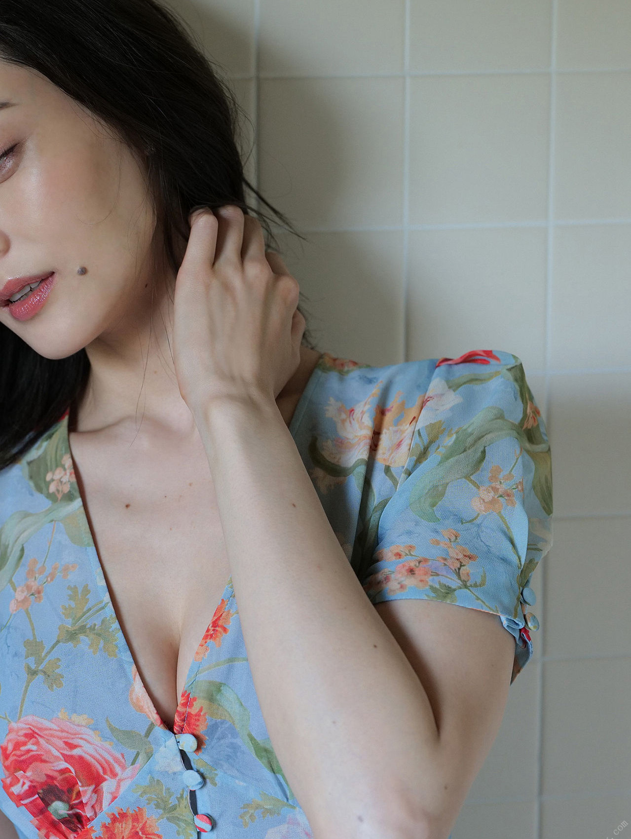 岡田紗佳 池田夏希, 週刊ポストデジタル写真集 「ピラミッドQUEEN 煌めきの女王」 Set.01 [34P]