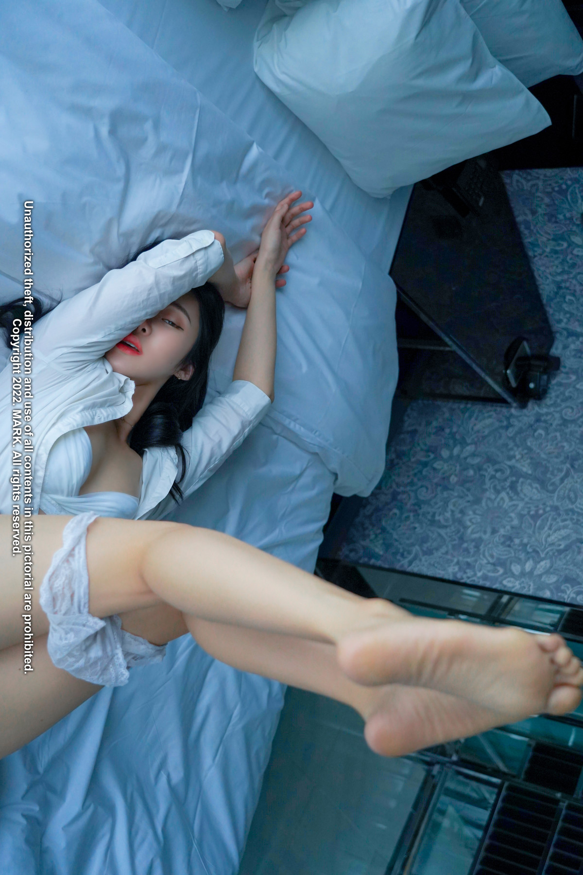 Inah 이나, [Lilynah] Vol.02 Inah x Mark Set.01 [54P]