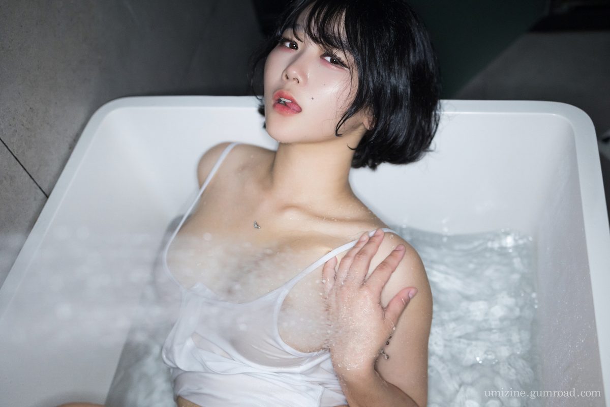 UMIZINE Zia 지아 – Vol 2 Bathtub Mermaid B