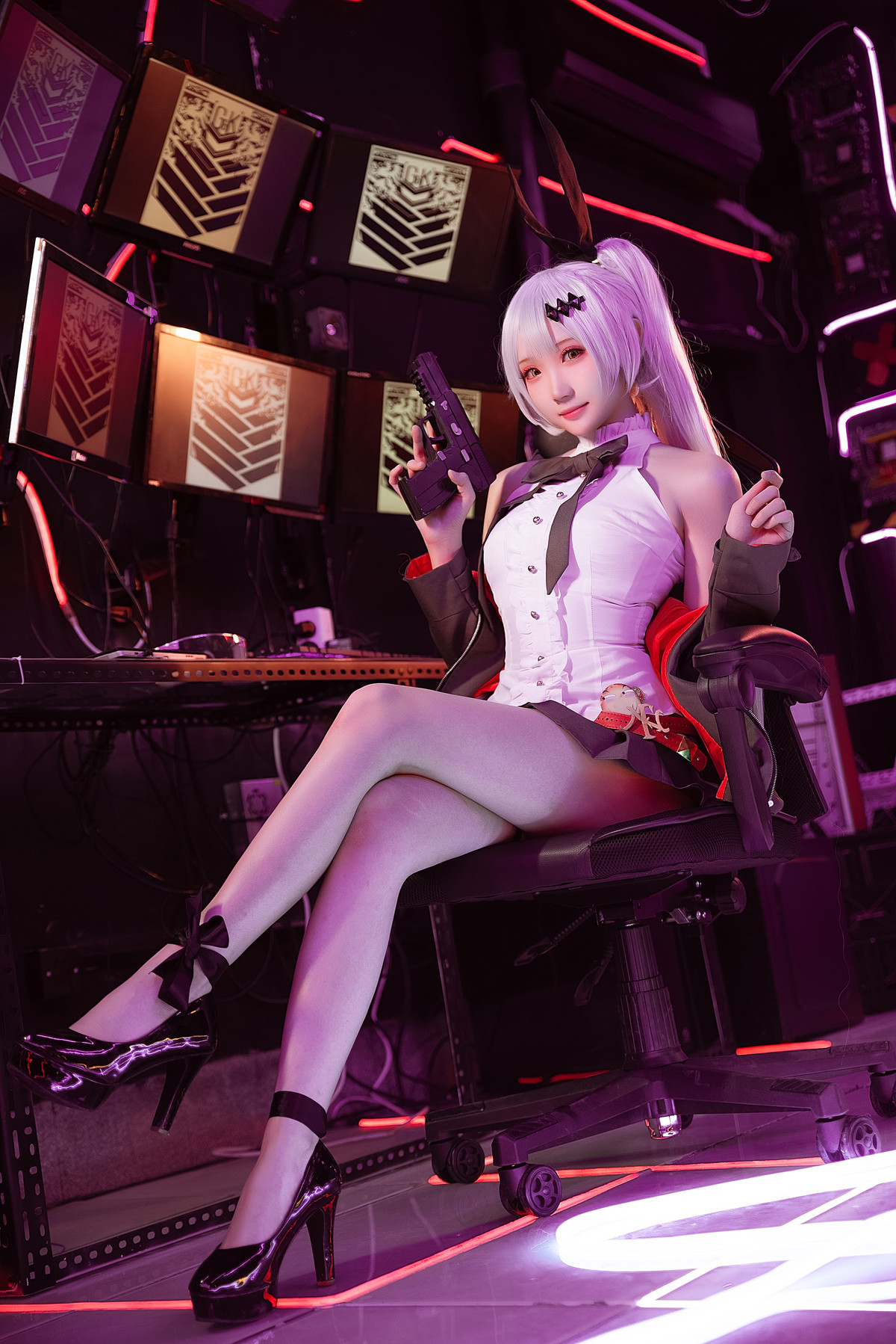 Cosplay 瓜希酱 少女前线 FN-57 Five-seveN [38P]