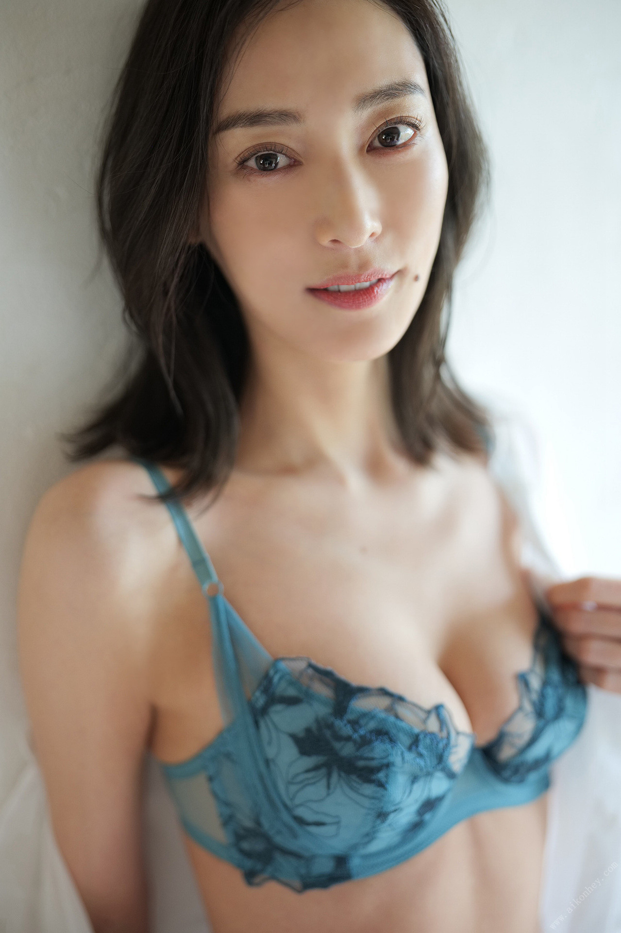 Natsuki Ikeda 池田夏希, 週刊ポストデジタル写真集 「目を閉じたらダメよ」[78P]