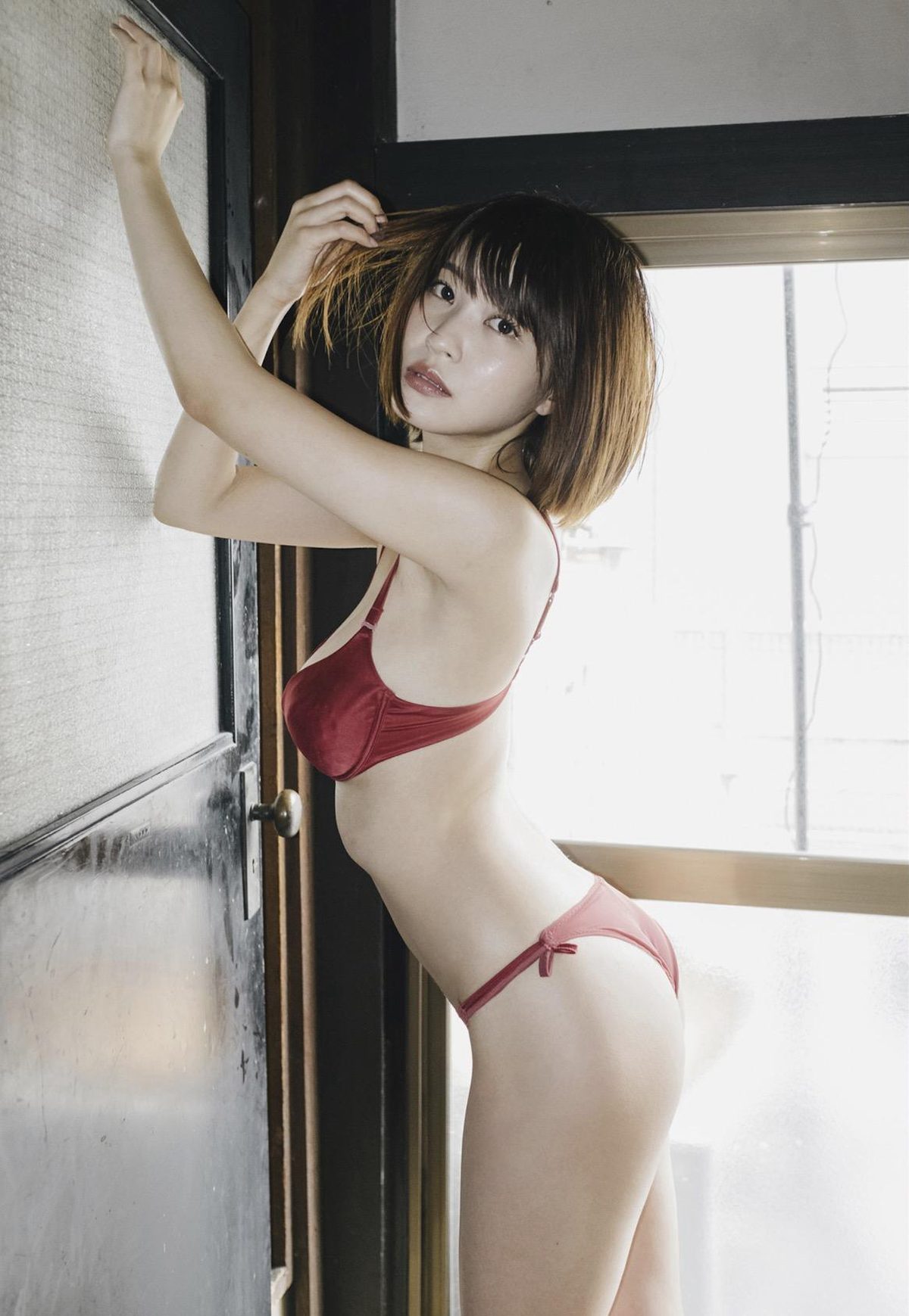 Asuka Kishi 岸明日香 HOKURO