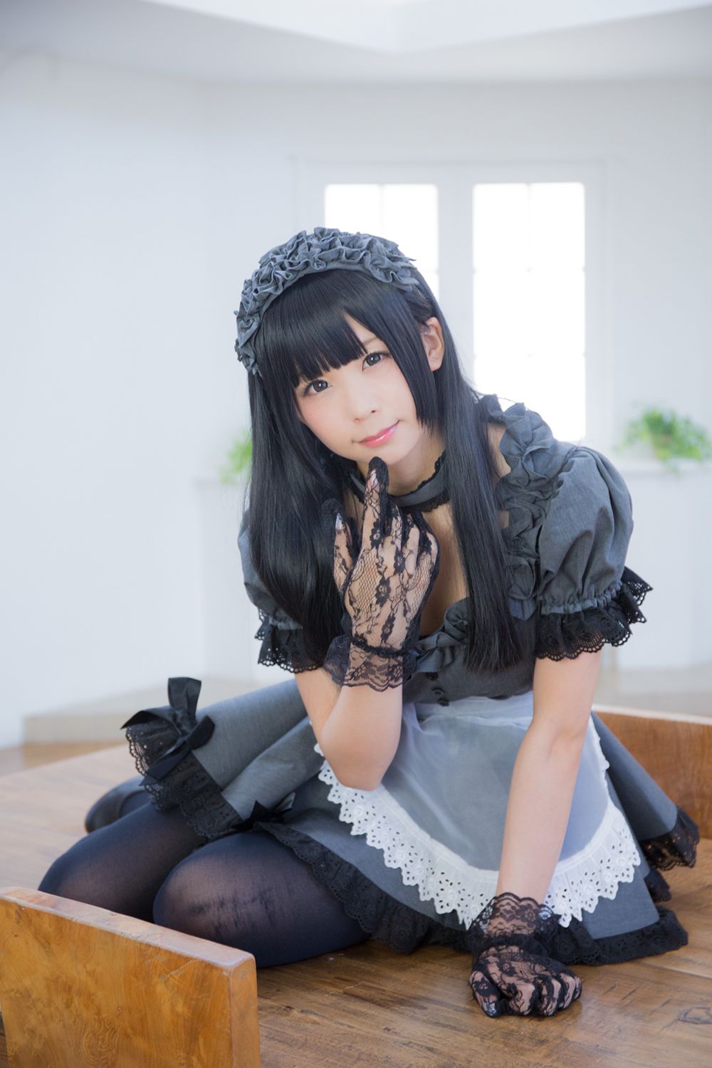 Coser@Akira Gray Maid Doll