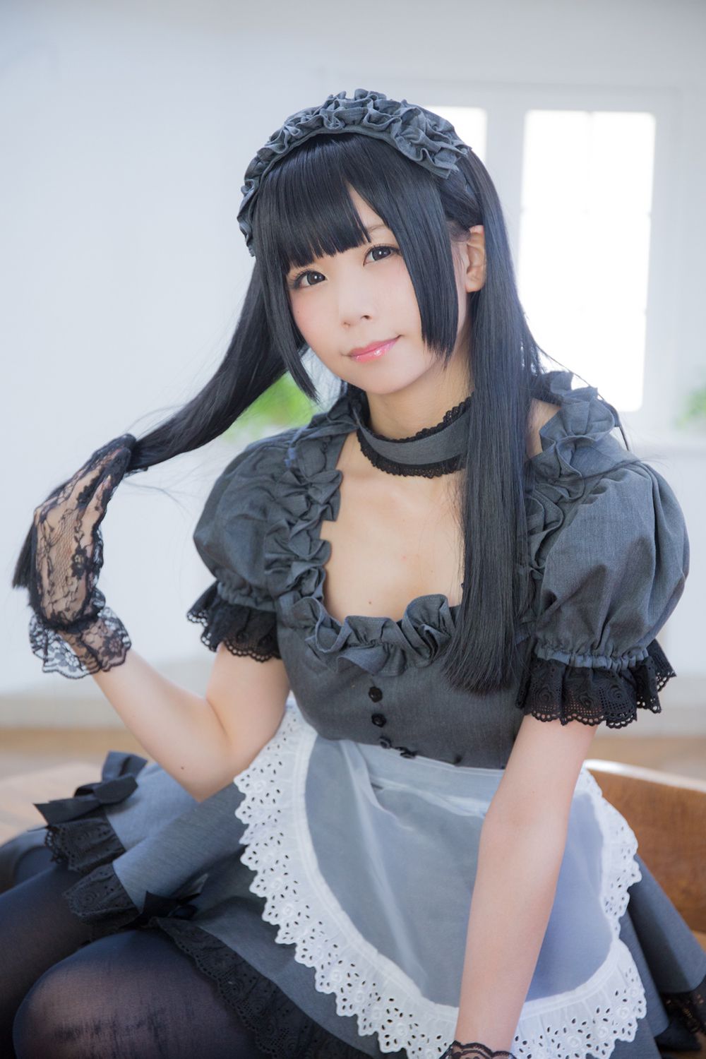 Coser@Akira Gray Maid Doll