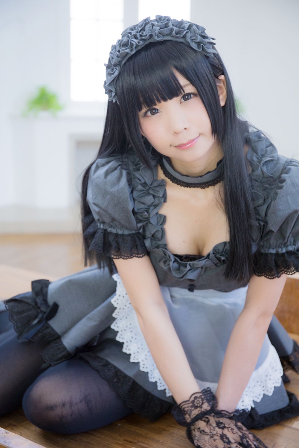 Coser@Akira Gray Maid Doll