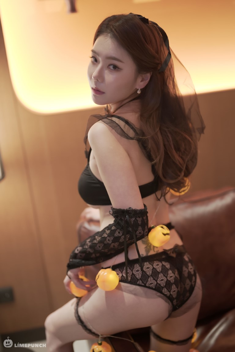 [Limepunch] Jungmi - No.008 Halloween Special Edition [110P]