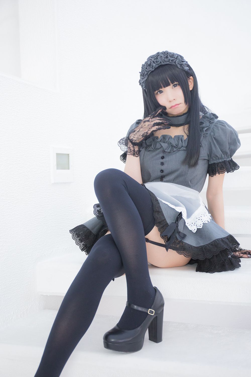 Coser@Akira Gray Maid Doll Part 3