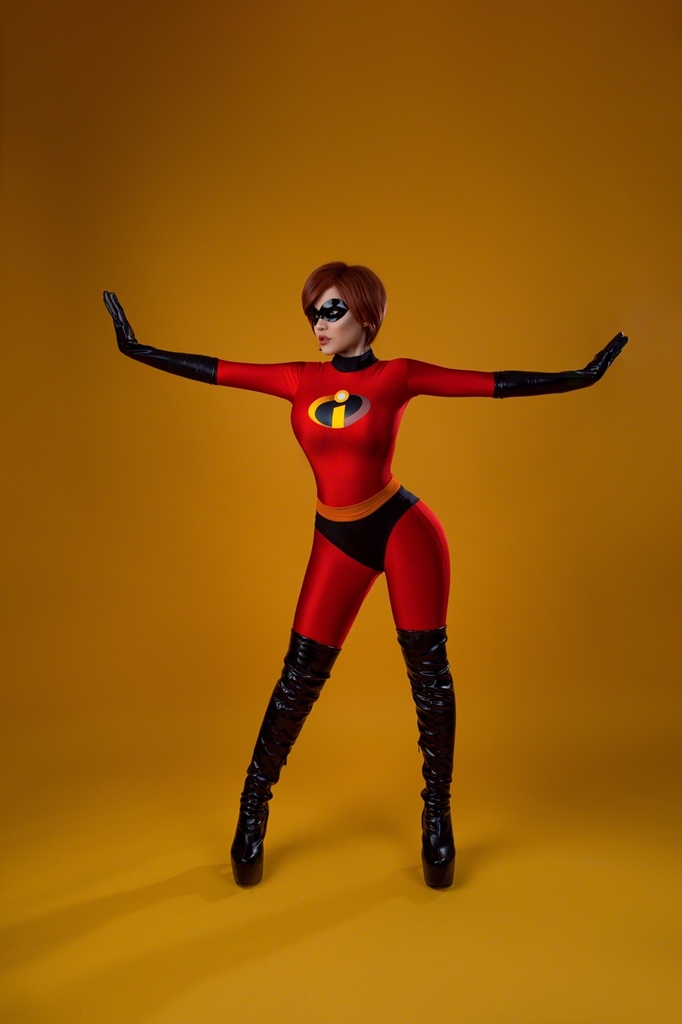 Kalinka Fox – Elastigirl [45P]