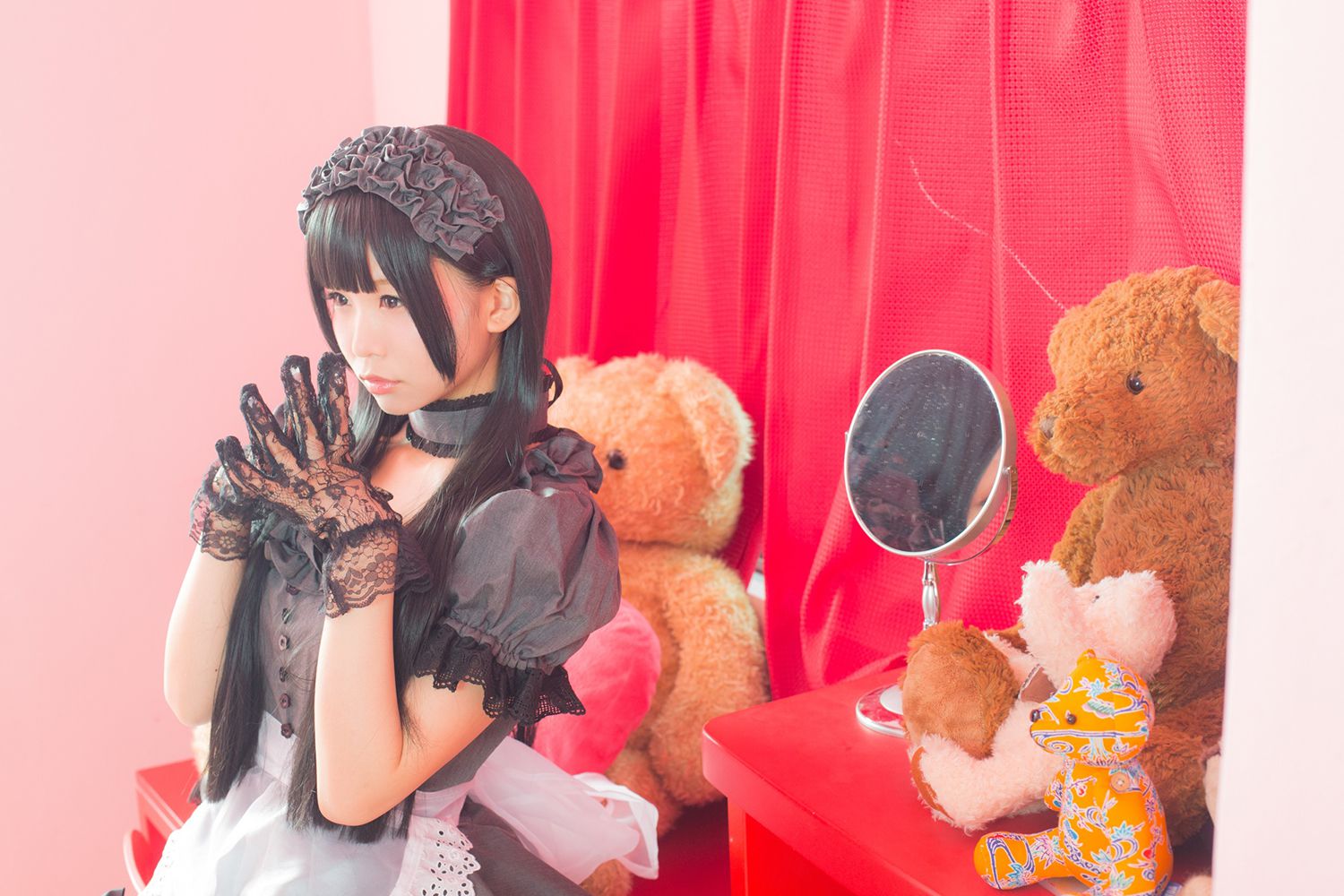 Coser@Akira Gray Maid Doll