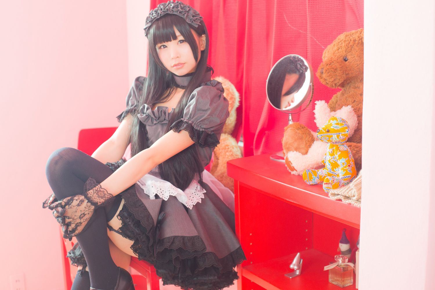 Coser@Akira Gray Maid Doll