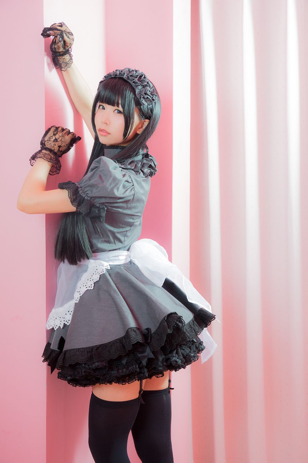 Coser@Akira Gray Maid Doll Part 3