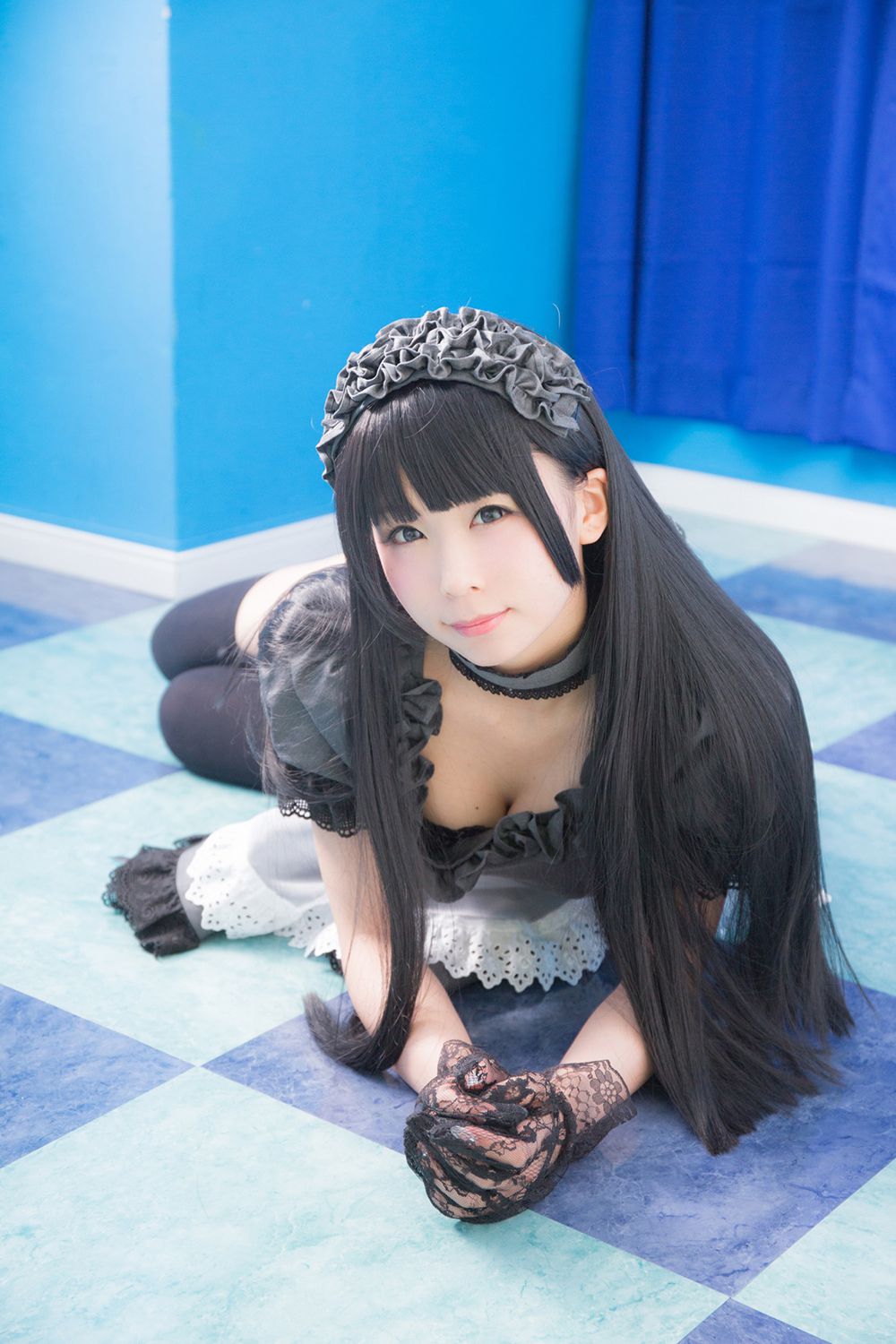 Coser@Akira Gray Maid Doll