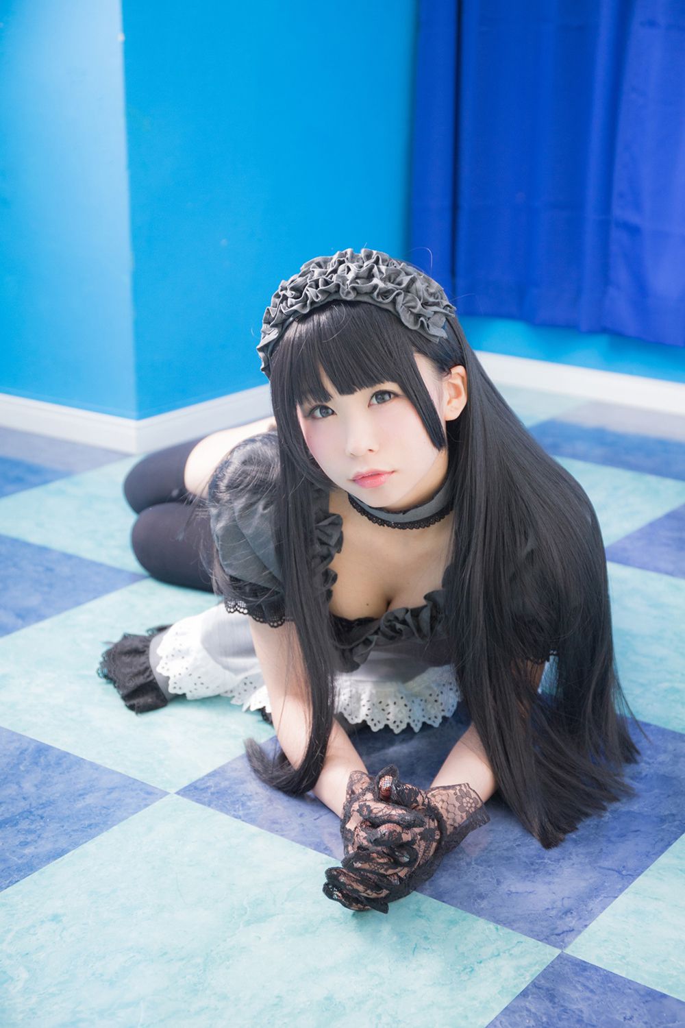 Coser@Akira Gray Maid Doll