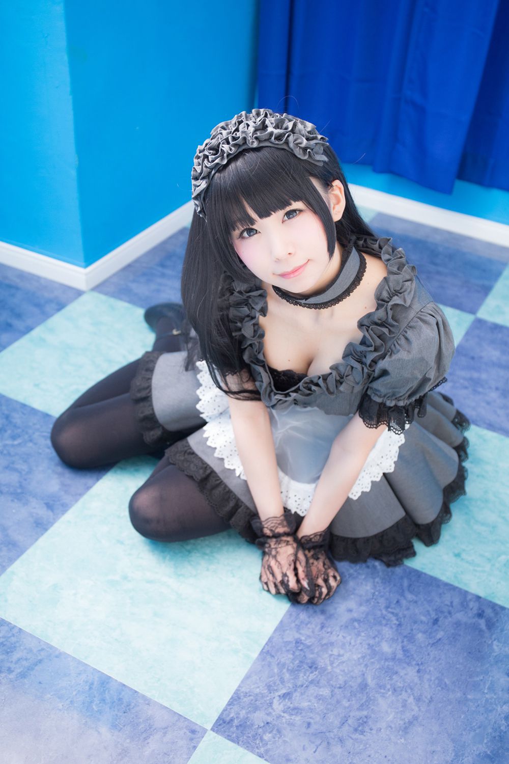 Coser@Akira Gray Maid Doll