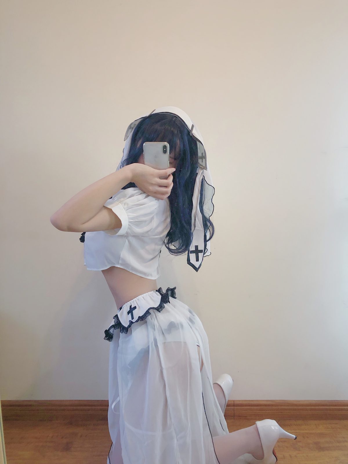 Coser@小仓千代w – 白色修女服自拍