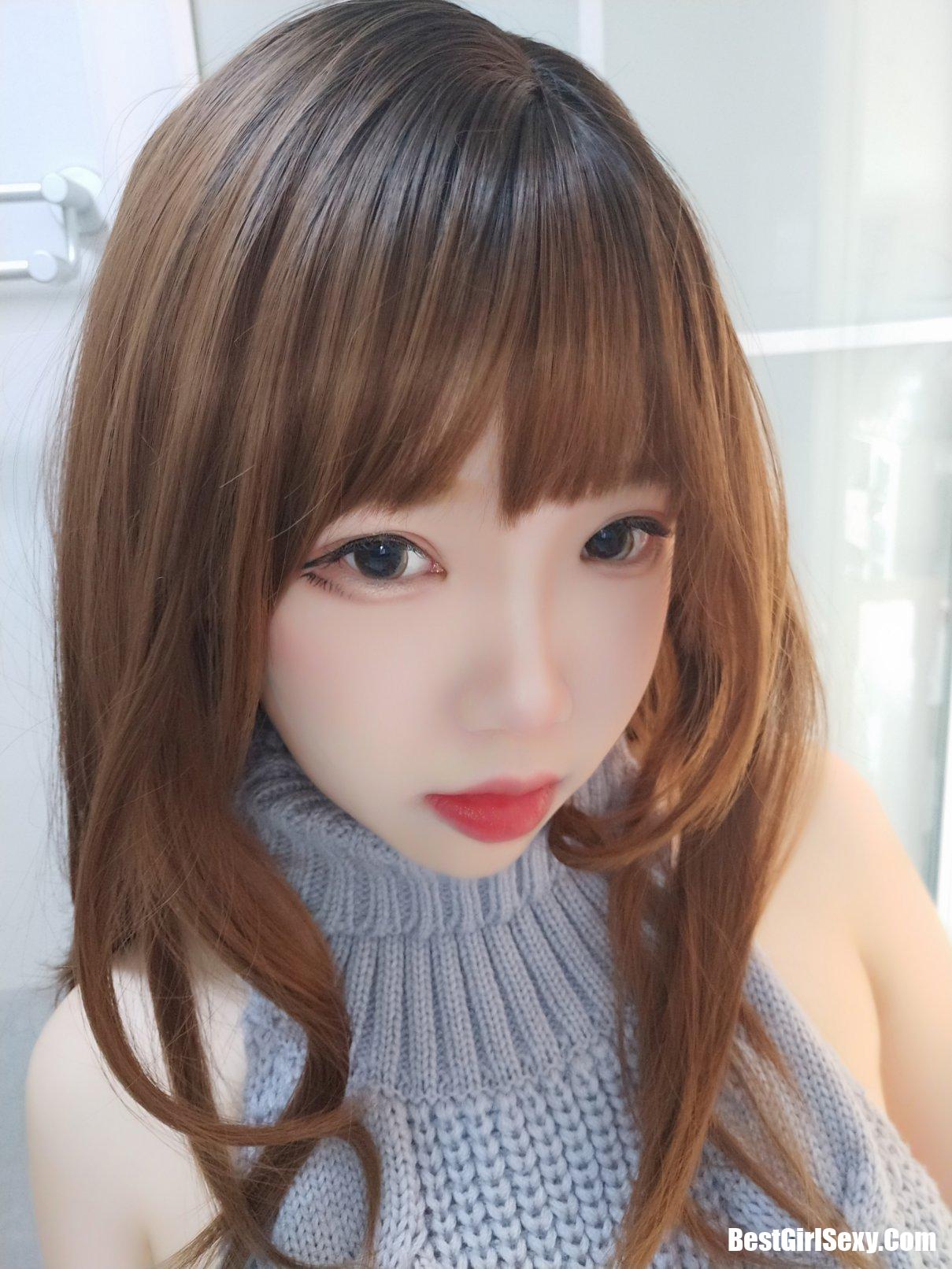 Coser@雪晴Astra Vol.021 黑丝漏背毛衣