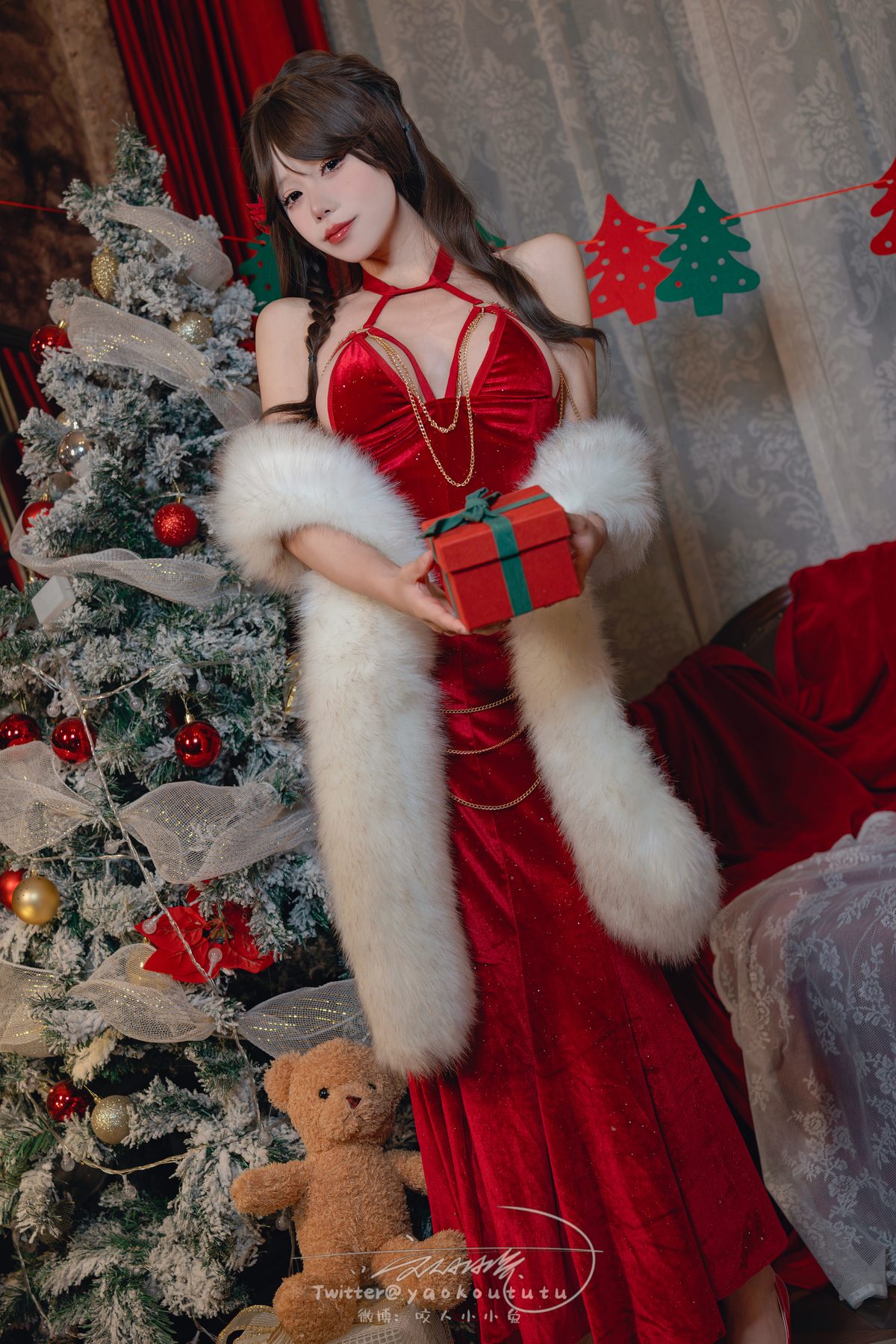 Coser@黏黏团子兔 – 圣诞生日限定『兔兔的生日晚宴』『危险派对』