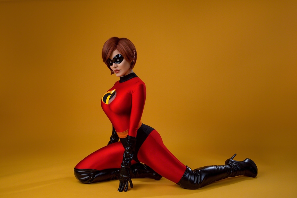 Kalinka Fox – Elastigirl [45P]