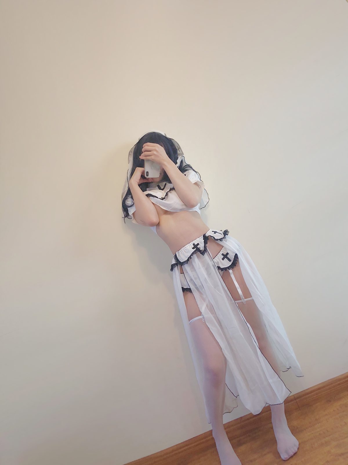 Coser@小仓千代w – 白色修女服自拍