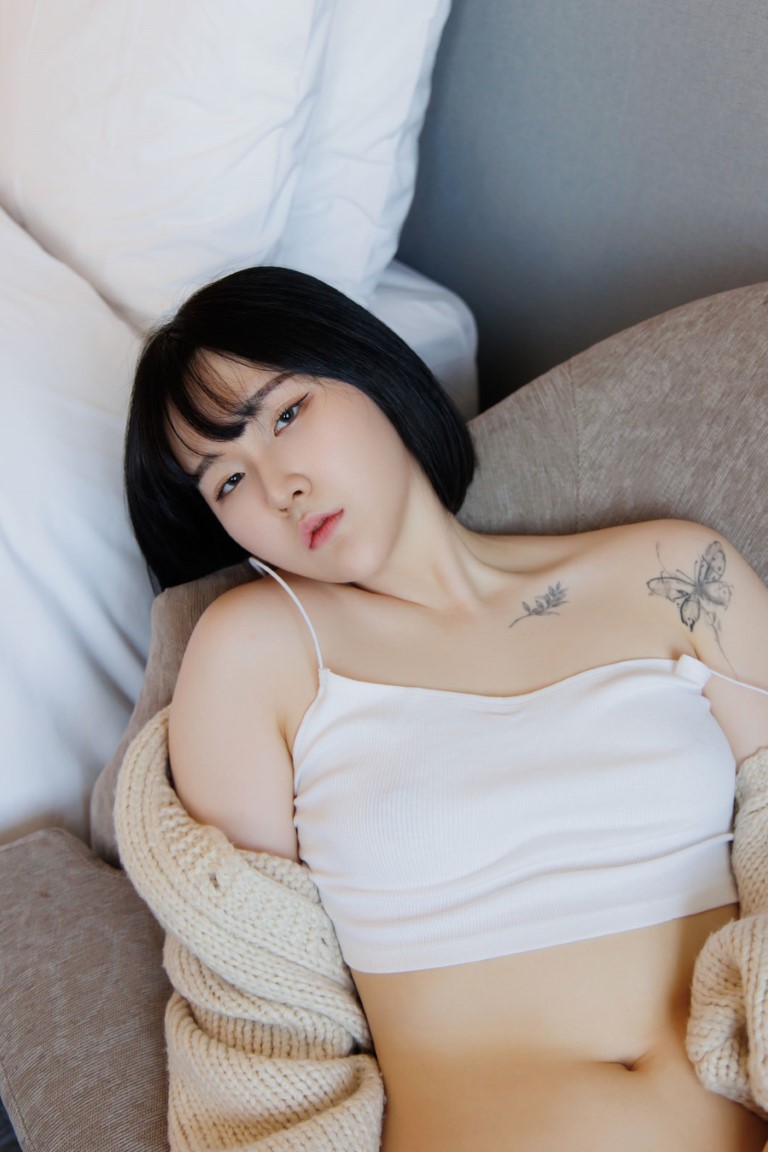 [UMIZINE] YeonJju - Vol.1 [86P]