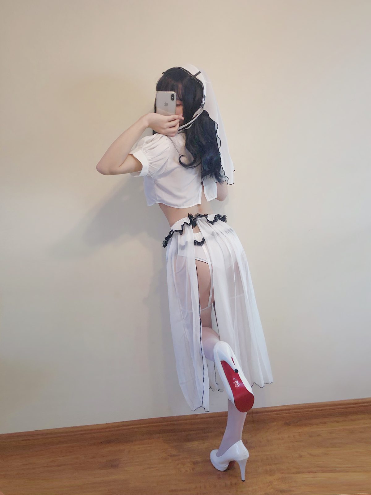 Coser@小仓千代w – 白色修女服自拍